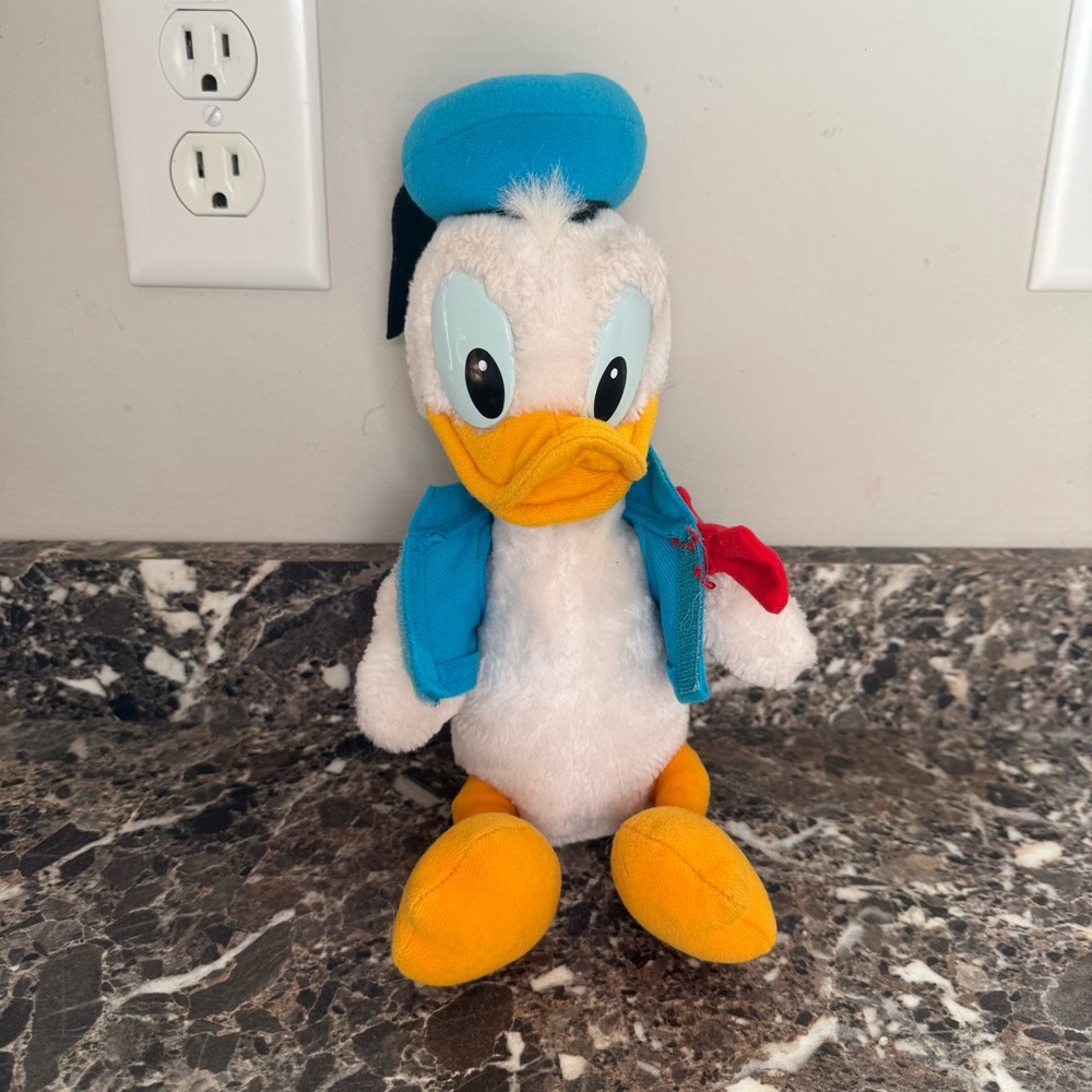 Vintage Walt Disney Company Donald Duck Plush Toy - Picture 8 of 9